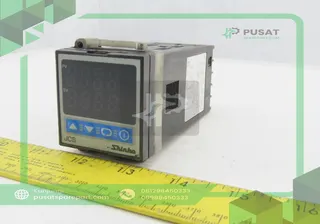 JCS-33A-A/M 100-240V Shinko Temperature Contoller
