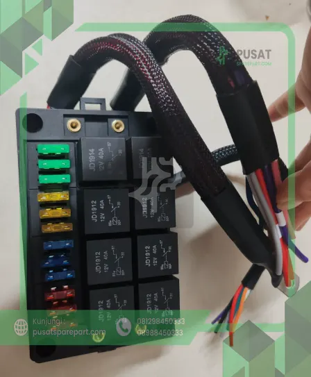 Kotak sekering 9 saluran 40A 12V-24V, kotak sekering pra-kabel, kotak relai terpasang pada trailer dengan rangkaian kabel